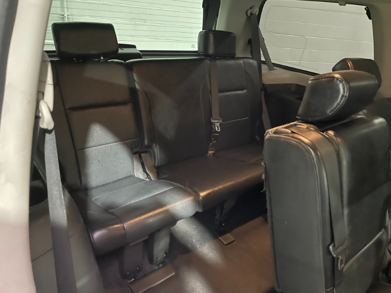 Used-2009-Nissan-Armada-SE-4X4