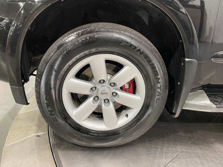 Used-2009-Nissan-Armada-SE-4X4
