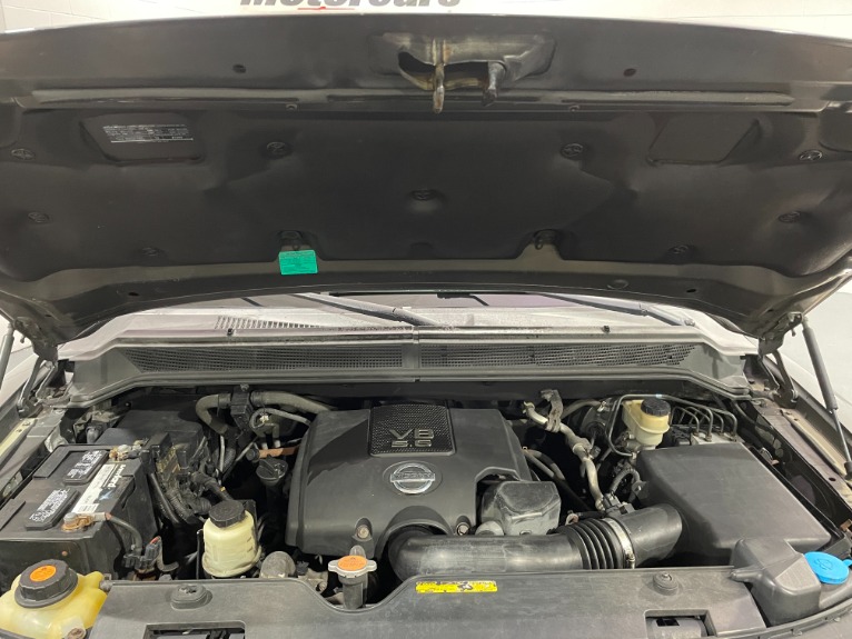 Used-2009-Nissan-Armada-SE-4X4