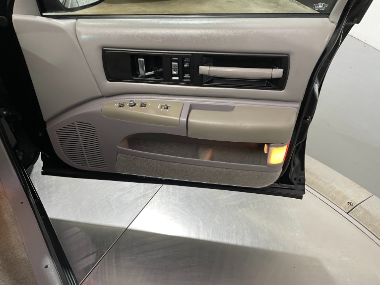 Used-1995-Chevrolet-Impala-SS-RWD