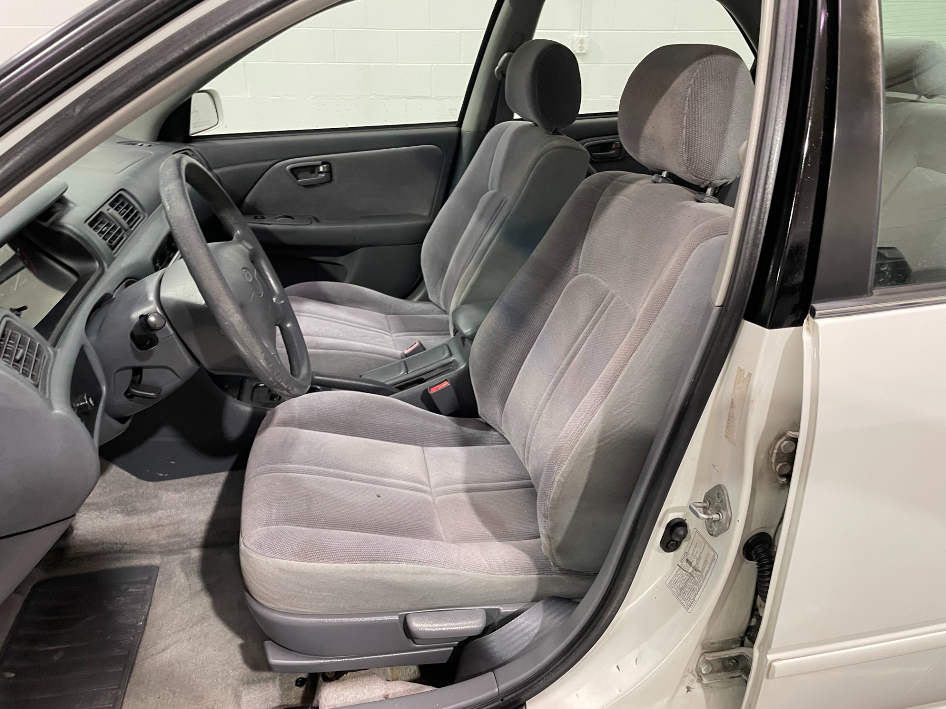 Used-1998-Toyota-Camry-CE-FWD