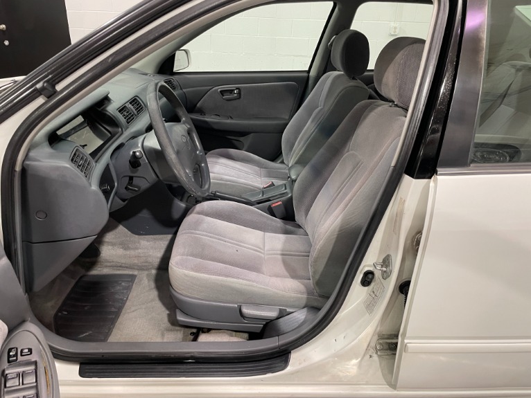 Used-1998-Toyota-Camry-CE-FWD