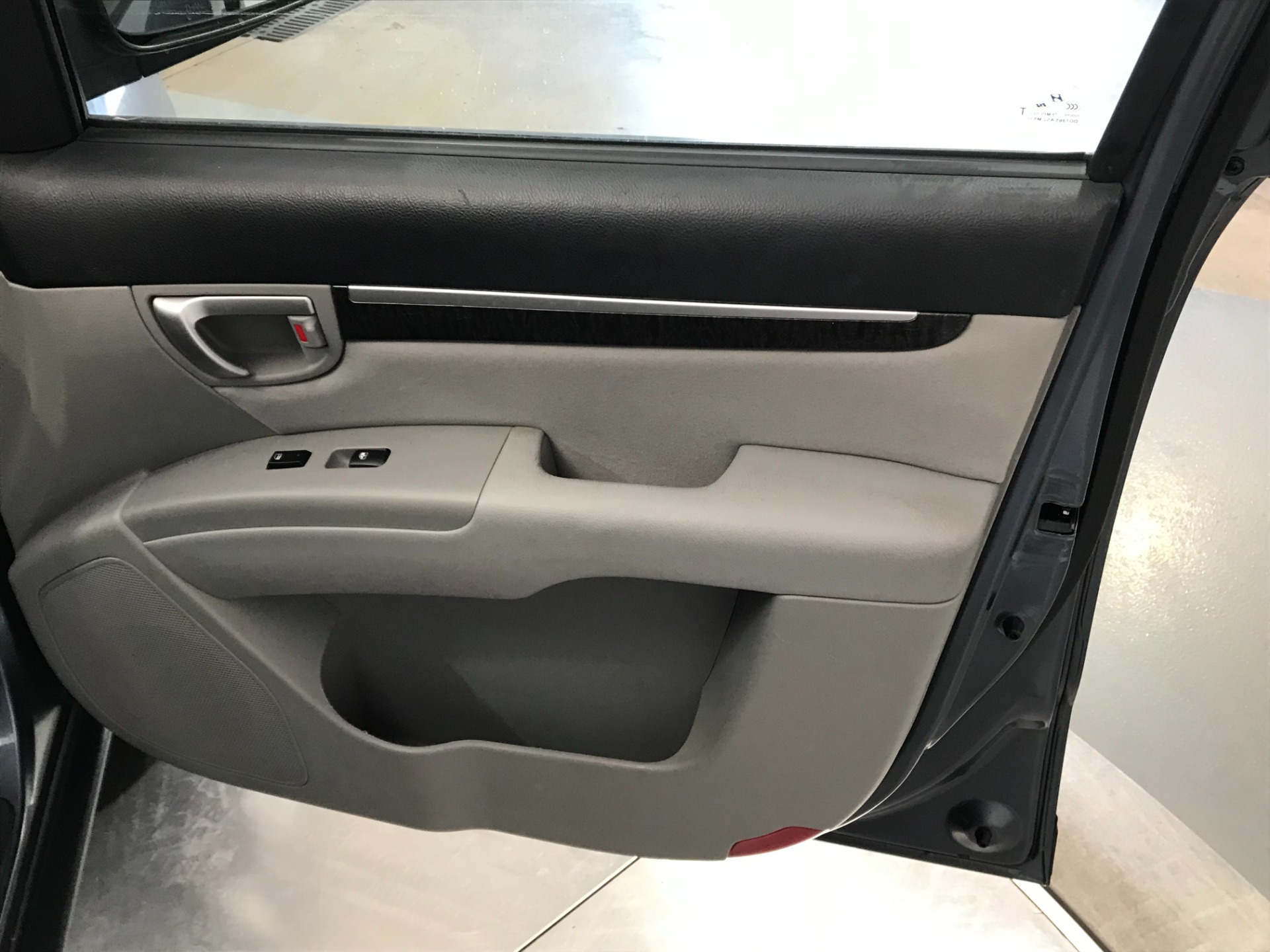 Used-2009-Hyundai-SANTA-FE-GLS