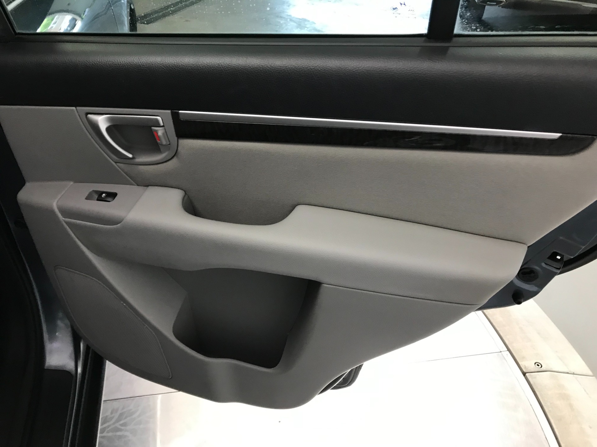 Used-2009-Hyundai-SANTA-FE-GLS
