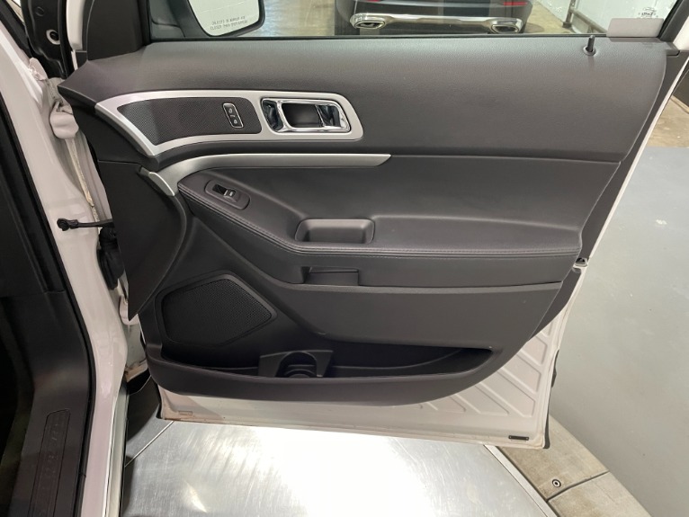 Used-2013-Ford-Explorer-XLT-FWD