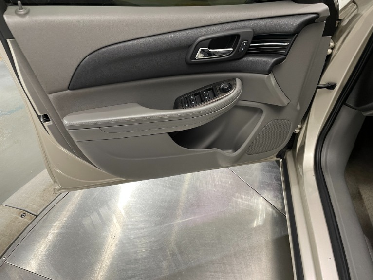 Used-2015-Chevrolet-Malibu-LT-FWD