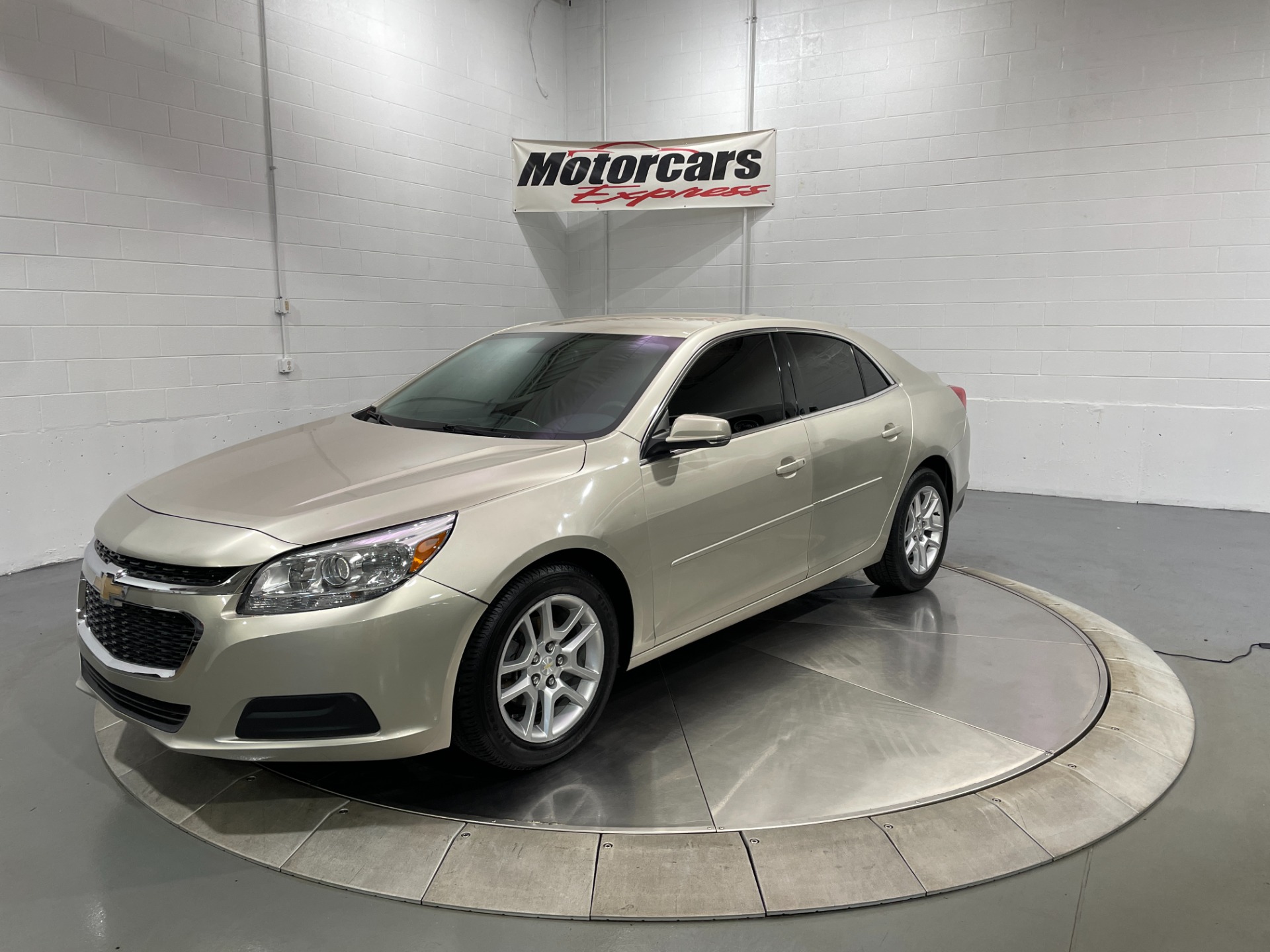 Used-2015-Chevrolet-Malibu-LT-FWD