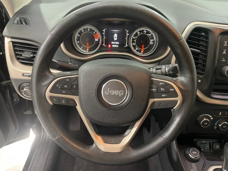 Used-2016-Jeep-Cherokee-Sport-4X4