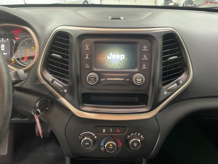 Used-2016-Jeep-Cherokee-Sport-4X4