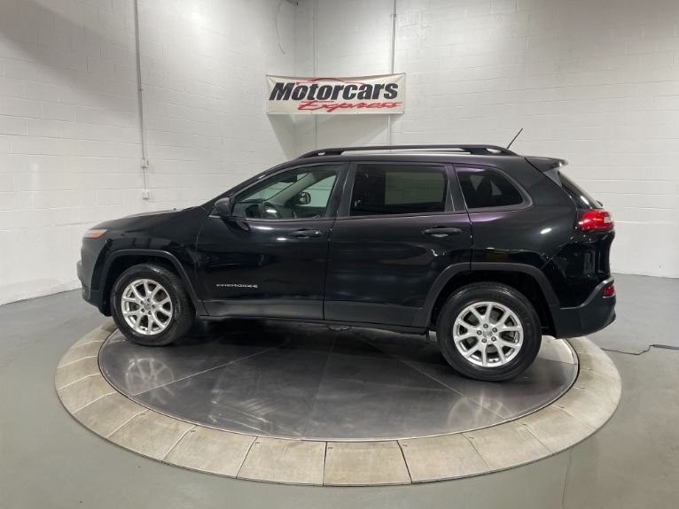 Used-2016-Jeep-Cherokee-Sport-4X4