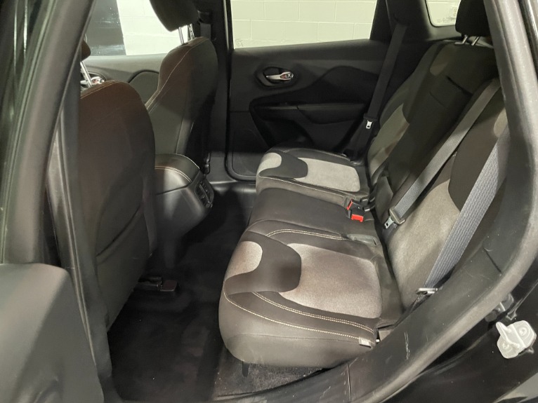 Used-2016-Jeep-Cherokee-Sport-4X4