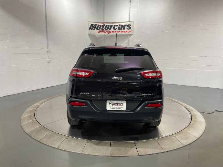 Used-2016-Jeep-Cherokee-Sport-4X4