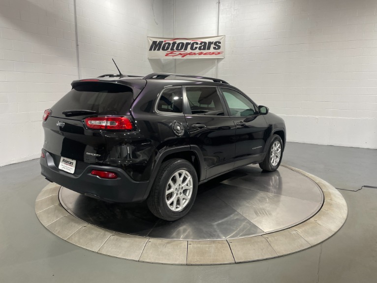 Used-2016-Jeep-Cherokee-Sport-4X4
