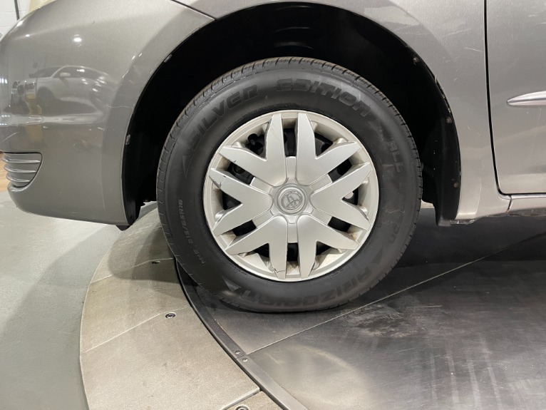 Used-2005-Toyota-Sienna-LE-7-Passenger-FWD