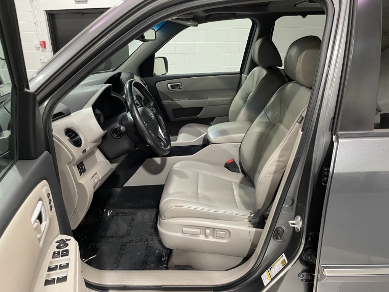 Used-2011-Honda-Pilot-Touring-4X4