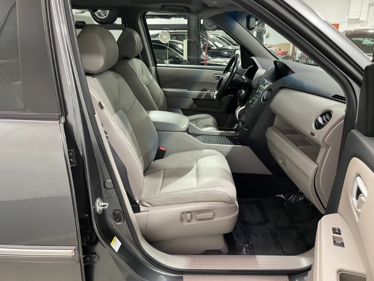 Used-2011-Honda-Pilot-Touring-4X4