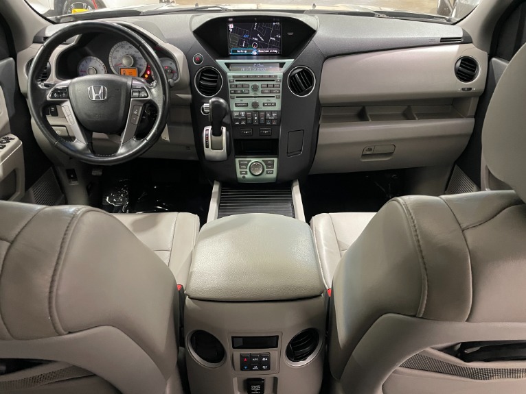 Used-2011-Honda-Pilot-Touring-4X4