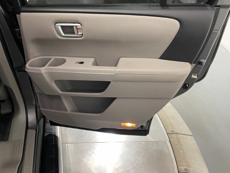 Used-2011-Honda-Pilot-Touring-4X4