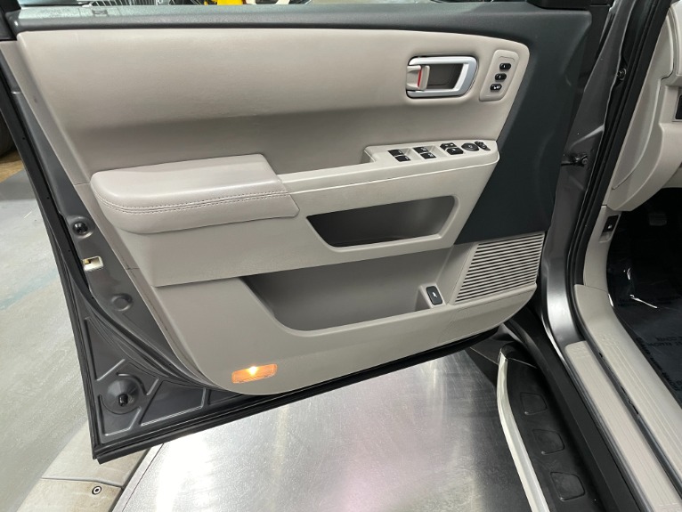 Used-2011-Honda-Pilot-Touring-4X4