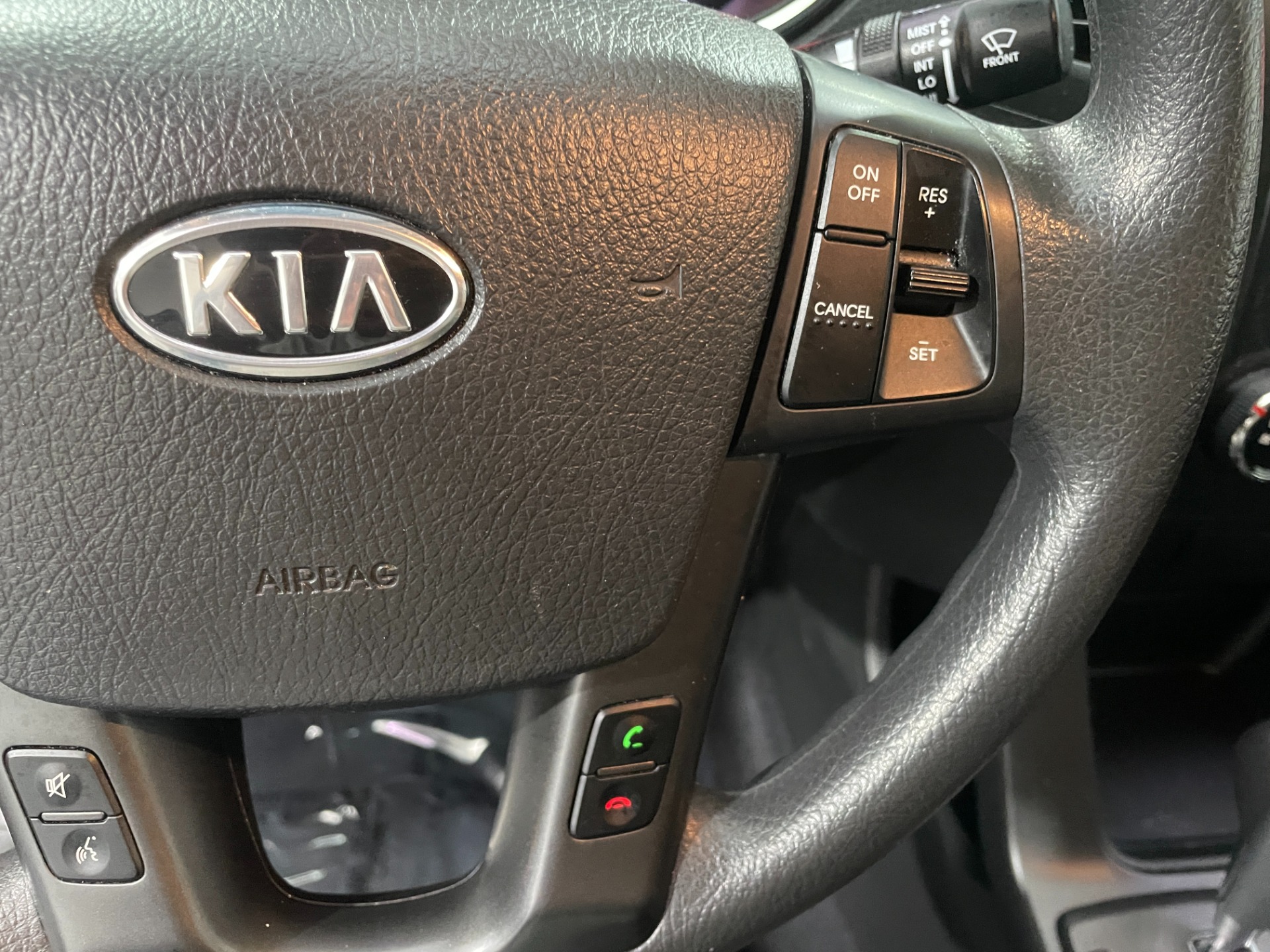Used-2013-Kia-Sorento-LX-FWD