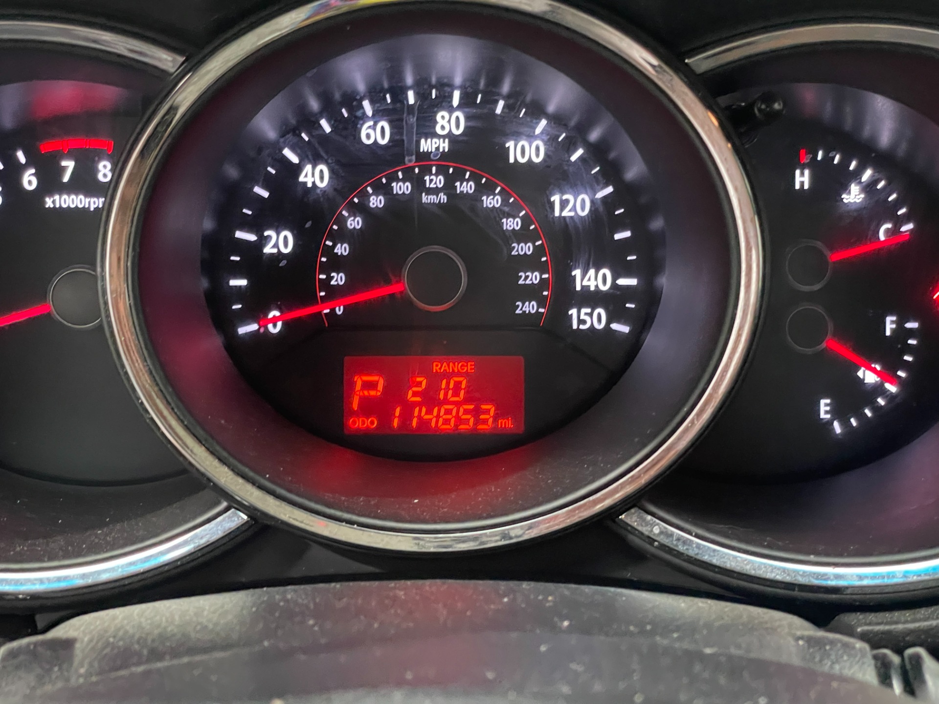 Used-2013-Kia-Sorento-LX-FWD