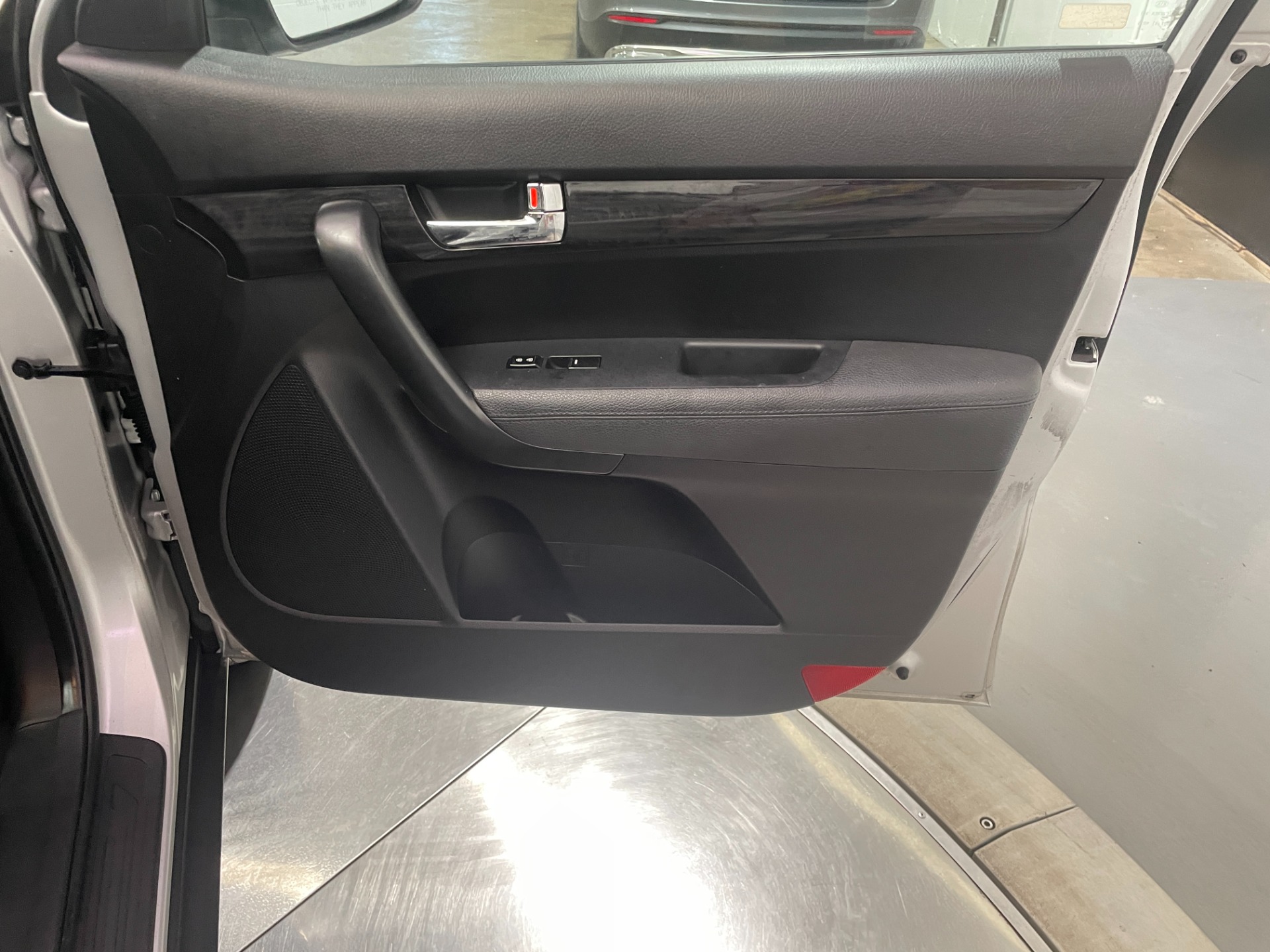 Used-2013-Kia-Sorento-LX-FWD