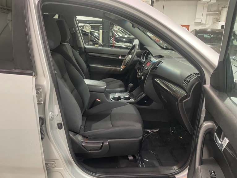 Used-2013-Kia-Sorento-LX-FWD