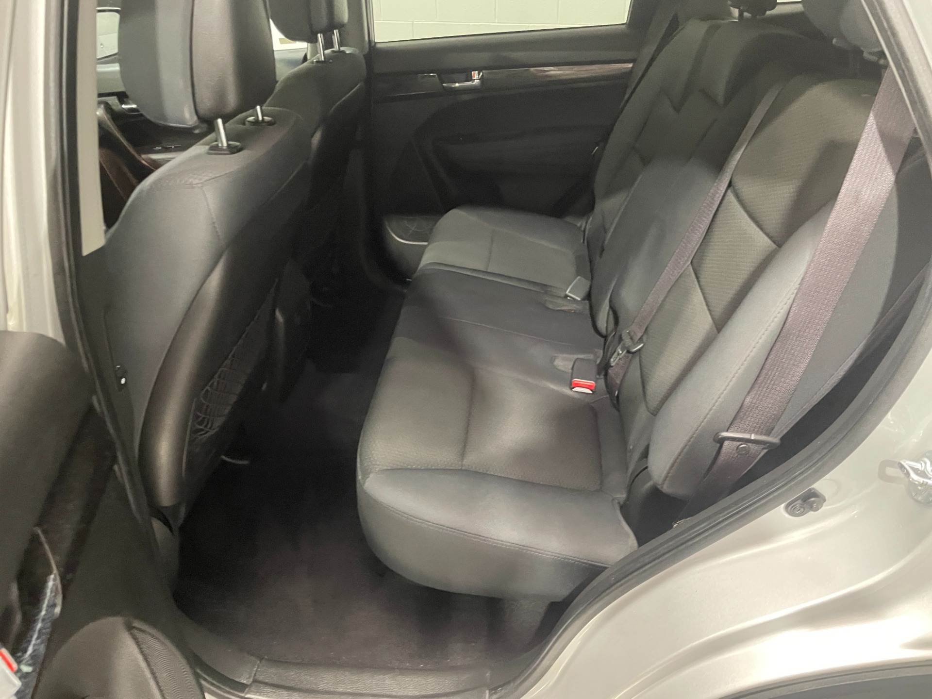 Used-2013-Kia-Sorento-LX-FWD