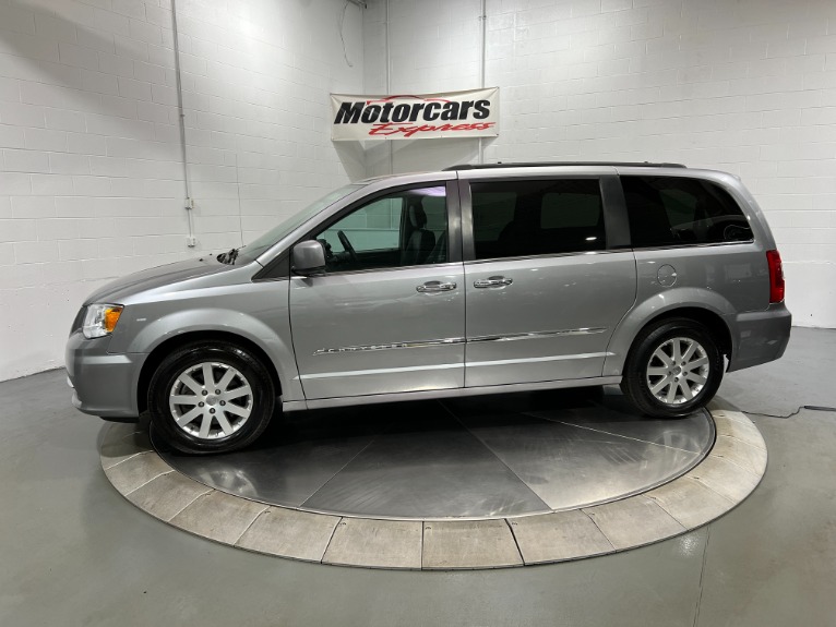 Used-2016-Chrysler-Town-and-Country-Touring-FWD