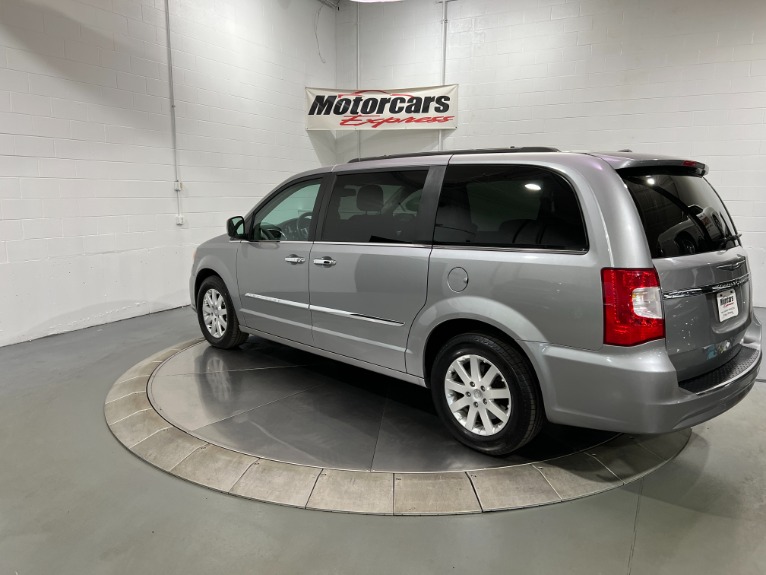 Used-2016-Chrysler-Town-and-Country-Touring-FWD