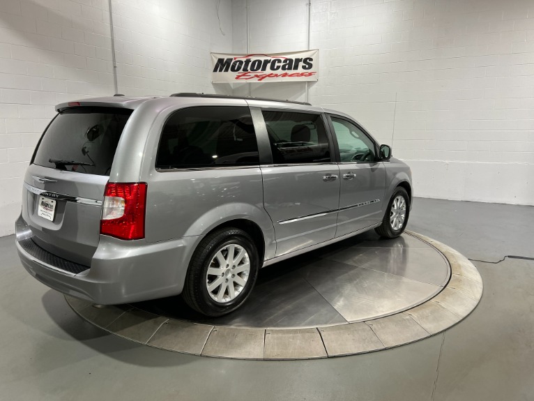 Used-2016-Chrysler-Town-and-Country-Touring-FWD