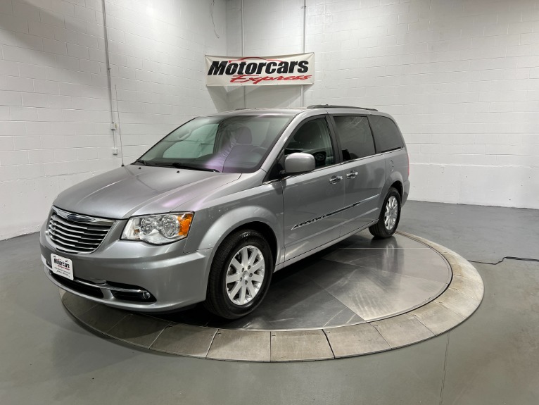 Used-2016-Chrysler-Town-and-Country-Touring-FWD