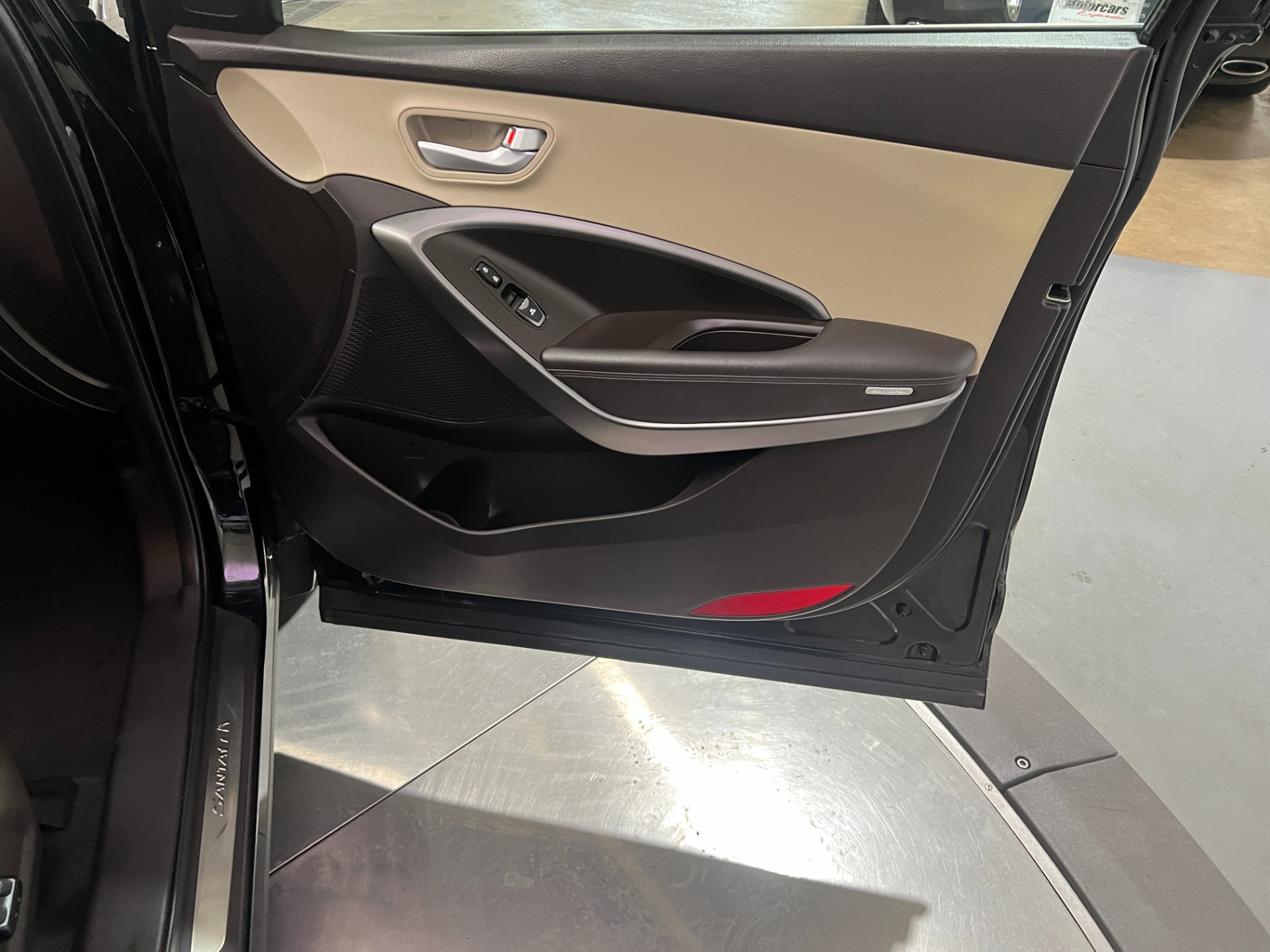 Used-2017-Hyundai-SANTA-FE-Sport-24L-AWD