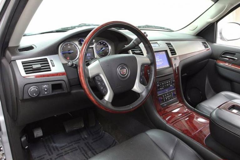 Used-2014-Cadillac-Escalade-Luxury-AWD-4dr-SUV