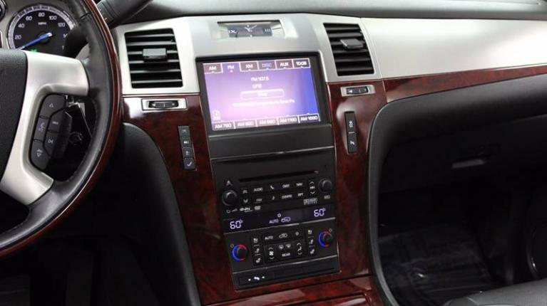 Used-2014-Cadillac-Escalade-Luxury-AWD-4dr-SUV