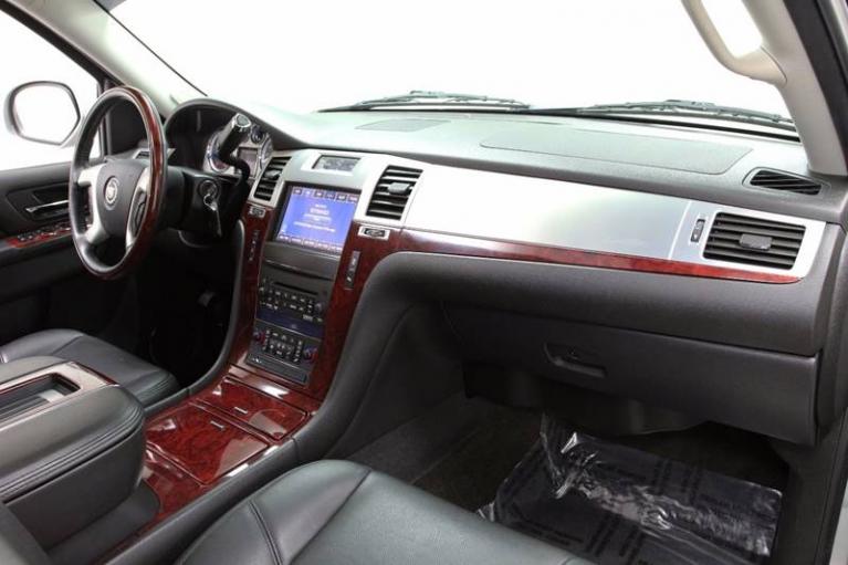Used-2014-Cadillac-Escalade-Luxury-AWD-4dr-SUV