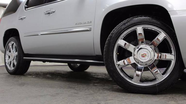Used-2014-Cadillac-Escalade-Luxury-AWD-4dr-SUV