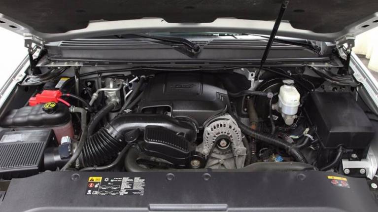 Used-2014-Cadillac-Escalade-Luxury-AWD-4dr-SUV