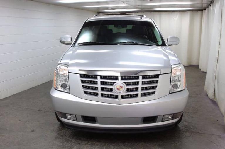 Used-2014-Cadillac-Escalade-Luxury-AWD-4dr-SUV