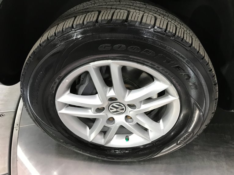 Used-2008-Volkswagen-Touareg-2-VR6-FSI