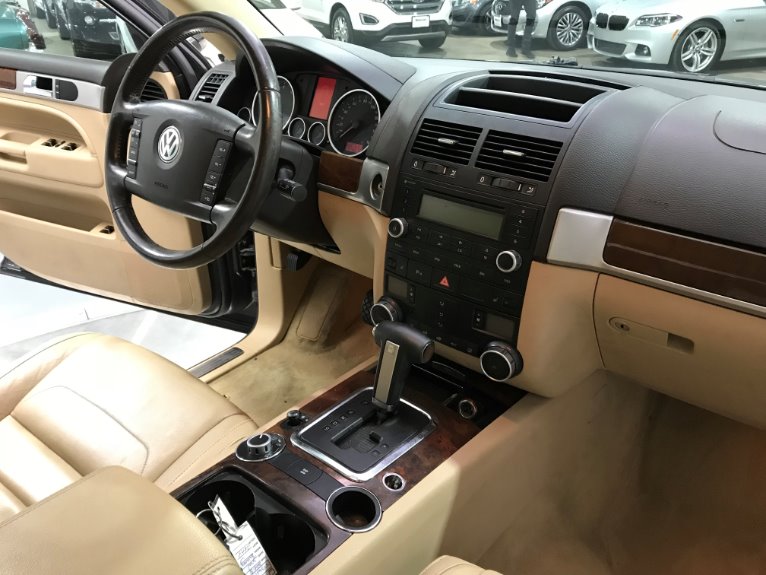 Used-2008-Volkswagen-Touareg-2-VR6-FSI