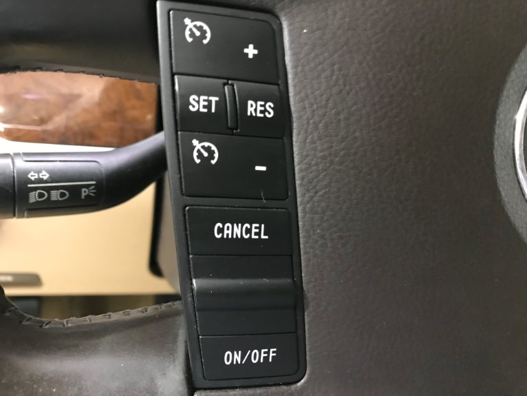 Used-2008-Volkswagen-Touareg-2-VR6-FSI