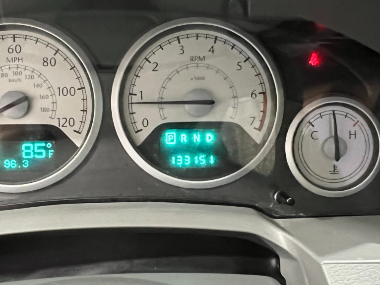 Used-2009-Chrysler-Town-and-Country-Touring-FWD