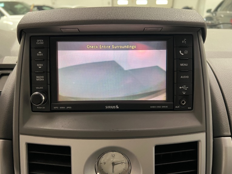 Used-2009-Chrysler-Town-and-Country-Touring-FWD