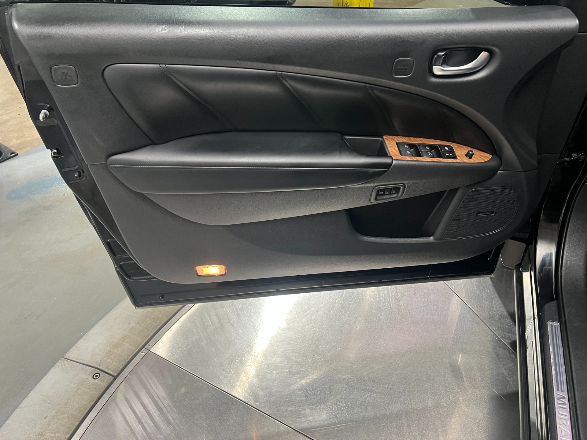 Used-2011-Nissan-Murano-CrossCabriolet-AWD