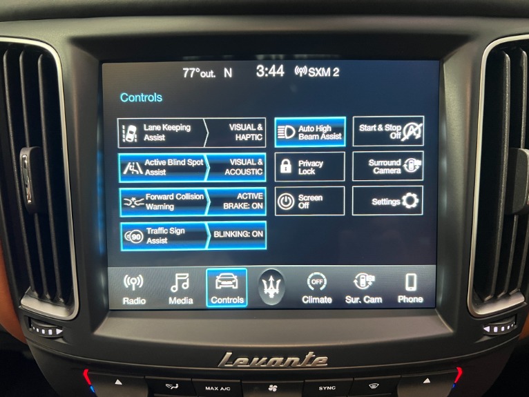Used-2018-Maserati-Levante-GranLusso-AWD