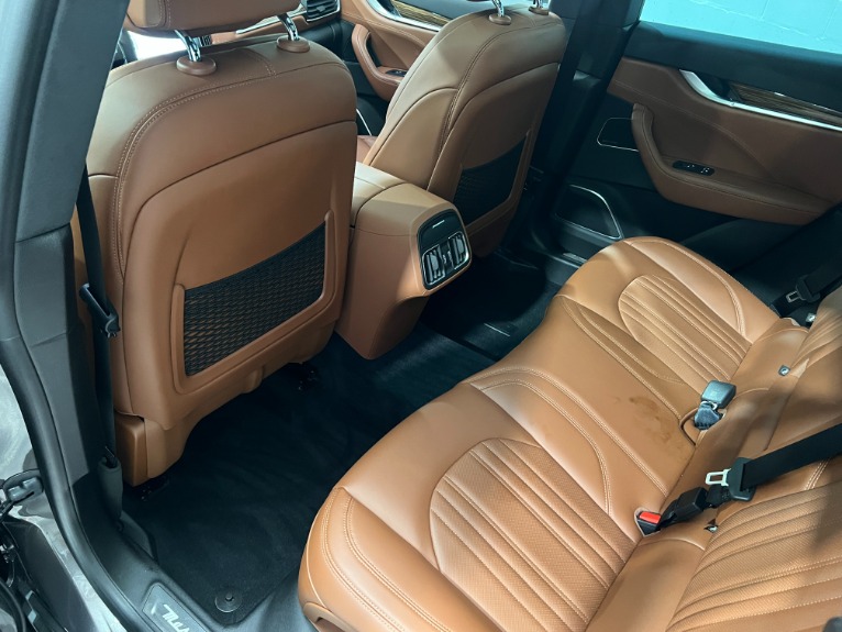Used-2018-Maserati-Levante-GranLusso-AWD