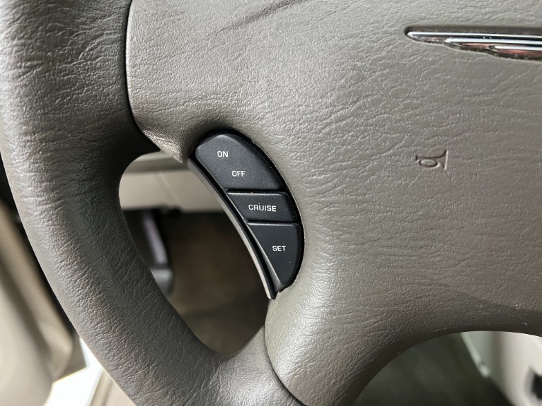 Used-2005-Chrysler-Town-and-Country-LX-FWD