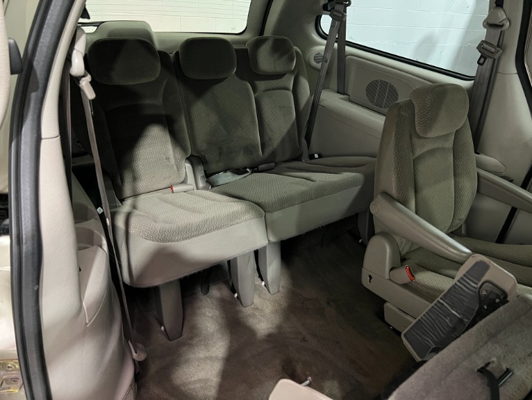 Used-2005-Chrysler-Town-and-Country-LX-FWD