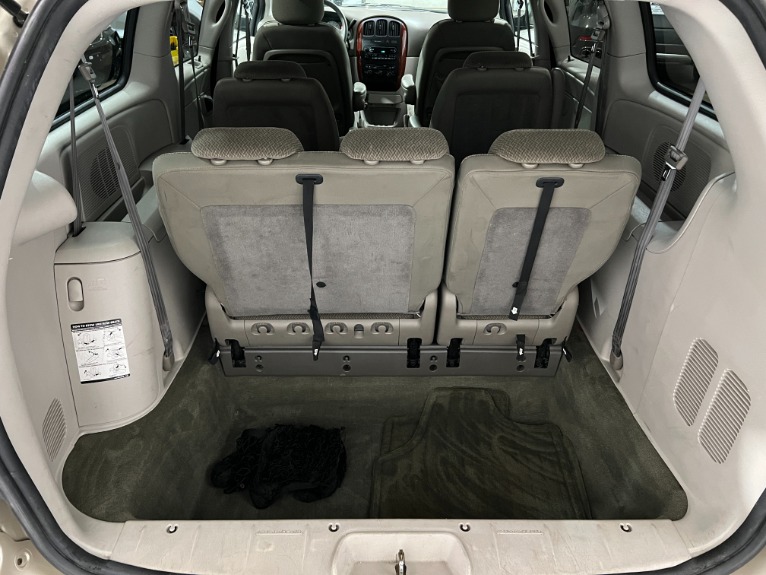 Used-2005-Chrysler-Town-and-Country-LX-FWD